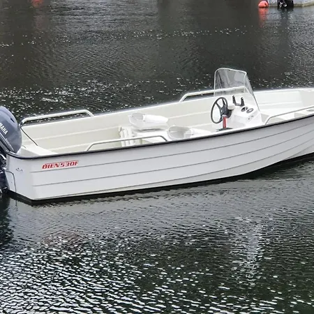 3 Bedroom Awesome In بيت للعطل