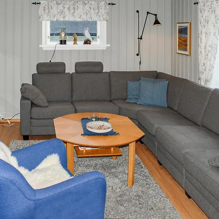 3 Bedroom Awesome In * Skjold (Rogaland)