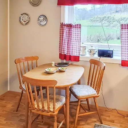 3 Bedroom Awesome In *