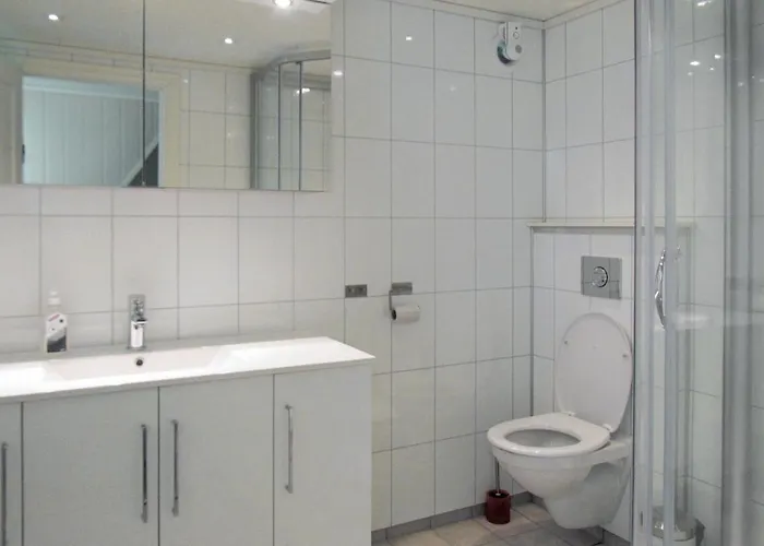 3 Bedroom Awesome In